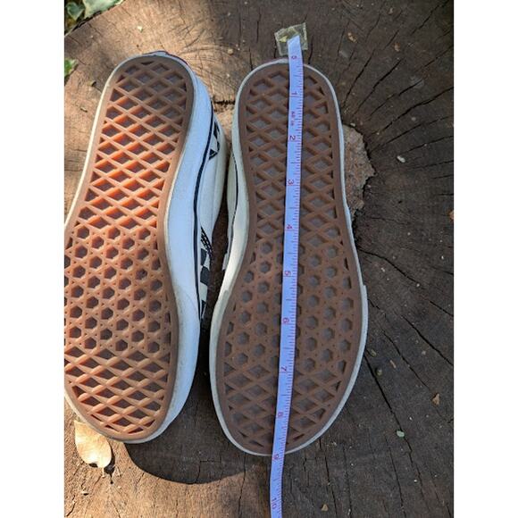 Vans, black and off white checkered slip ons size kids 2.5 - Picture 6 of 8